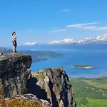 1st Floor In The Lyngen Alps, Whole House Rentable Apartamento Lyngseidet