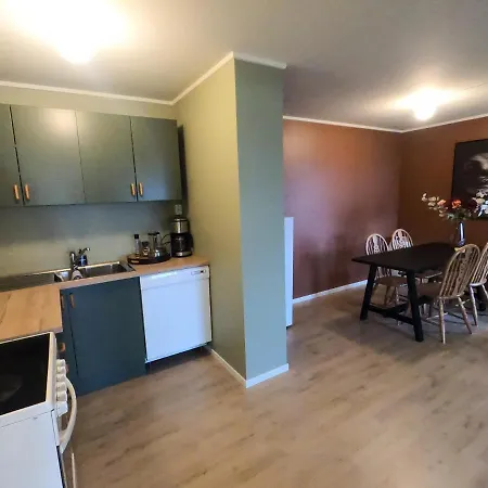 Appartement 1st Floor, Lyngen Alps, Sauna Included Lyngseidet