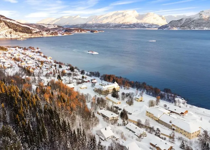 1st Floor In The Lyngen Alps, Whole House Rentable Apartamento Lyngseidet