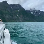 1st Floor In The Lyngen Alps, Whole House Rentable Apartmán